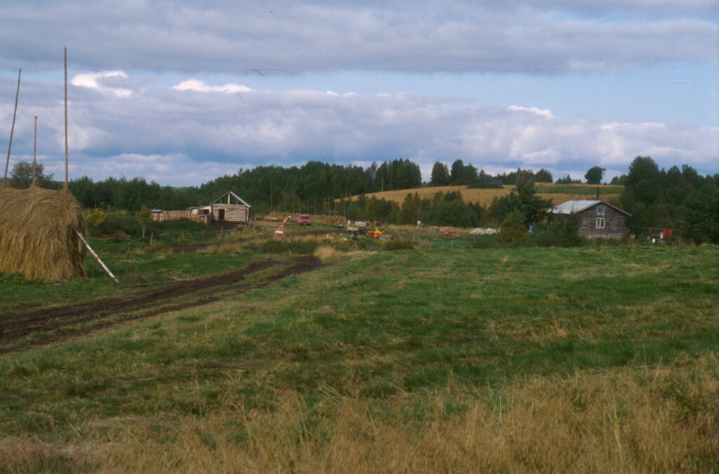 Latvajärven maisema